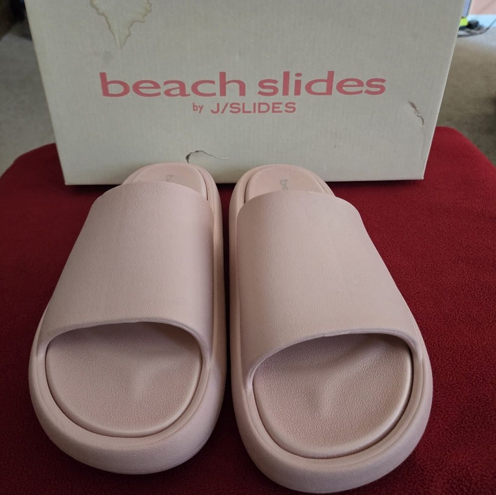 ✨️J-SLIDES BEACH SLIDES SQUISH SANDALS 8W LT PINK